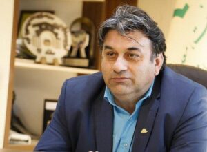 اقتصاد کشور در شرایط جنگی است / ارز همچنان چند نرخی