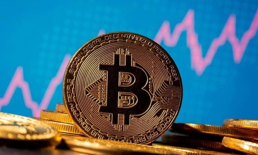 افزایش قیمت نفت بیت‌کوین را زمین‌گیر کرد!