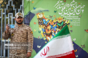 جنگی که تئاتر را ۲بار تعطیل کرد/ از معرفی مدیرکل‌ تا تغییر معاون‌ هنری