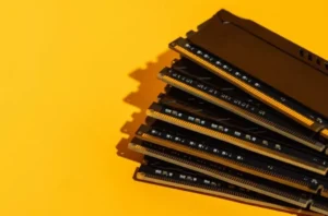 قیمت رم سرانجام درحال کاهش است اما هنوز زمان مناسبی برای خرید یا ارتقاء نیست