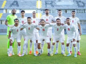 ایران با تیم بازنشسته‌ها به جام جهانی می‌رود؟ / حمله تند رسانه عربی به لیست قلعه‌نویی