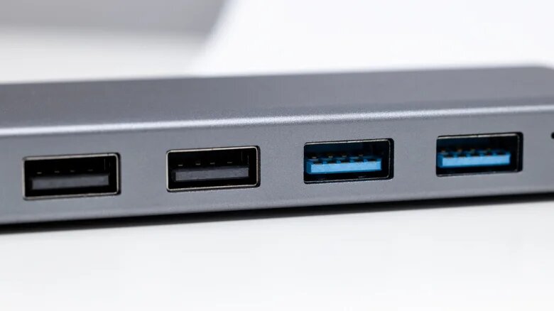 علامت D کنار پورت USB چه کاربردی دارد؟ علامت D کنار پورت USB چه کاربردی دارد؟
