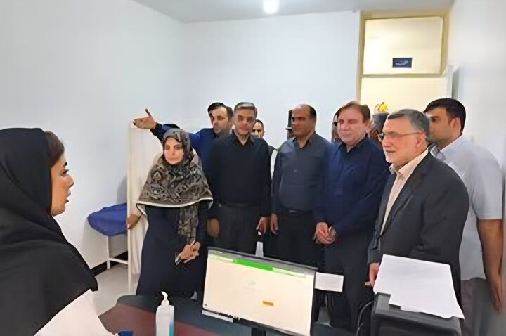 وزیر بهداشت: مرکز پایش سلامت نخل‌تقی با شتاب تجهیز و تکمیل می‌شود