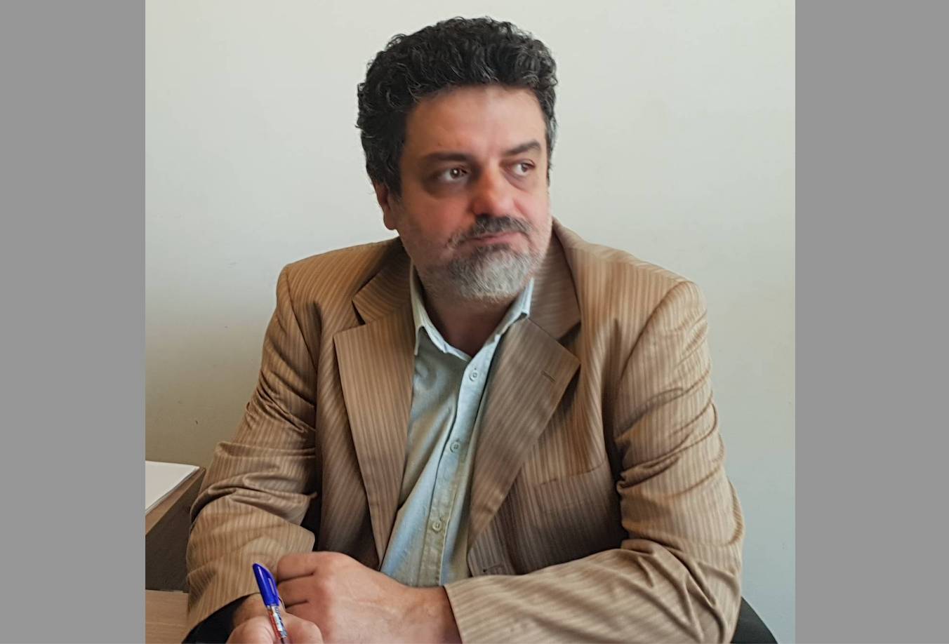 توپ رئیسجمهور در زمین مدیران؛ پاسکاری ادامه دار، اعتماد در غبار! توپ رئیسجمهور در زمین مدیران؛ پاسکاری ادامه دار، اعتماد در غبار!
