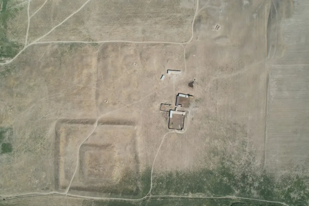کشف آتشگاه و استودان باستانی زرتشتیان در ازبکستان